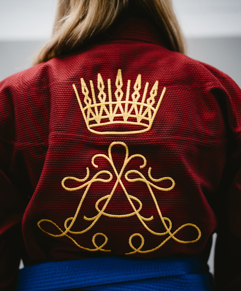 Кимоно All-Around V NEW: All Crowned Up