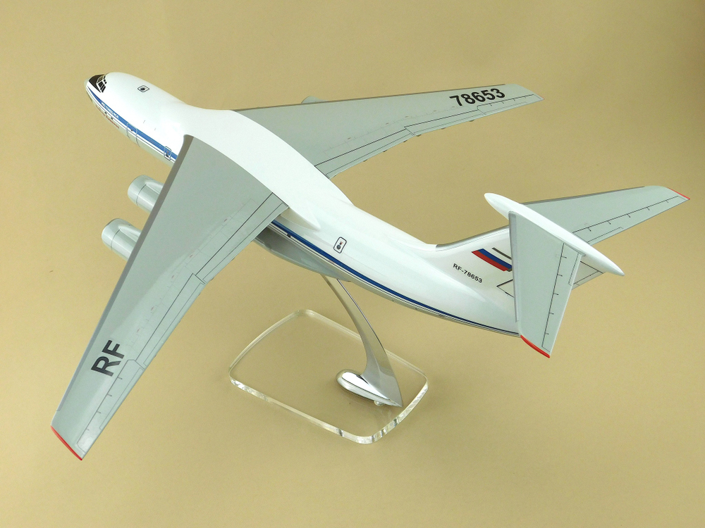 Модель самолета Ил-76МД-90А (М1:100, RF-78653)
