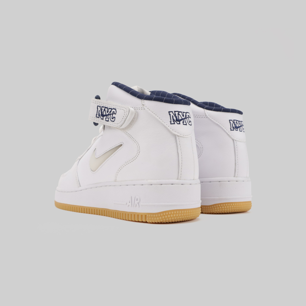 Кроссовки Nike Air Force 1 Mid QS - купить в магазине Dice с бесплатной доставкой по России