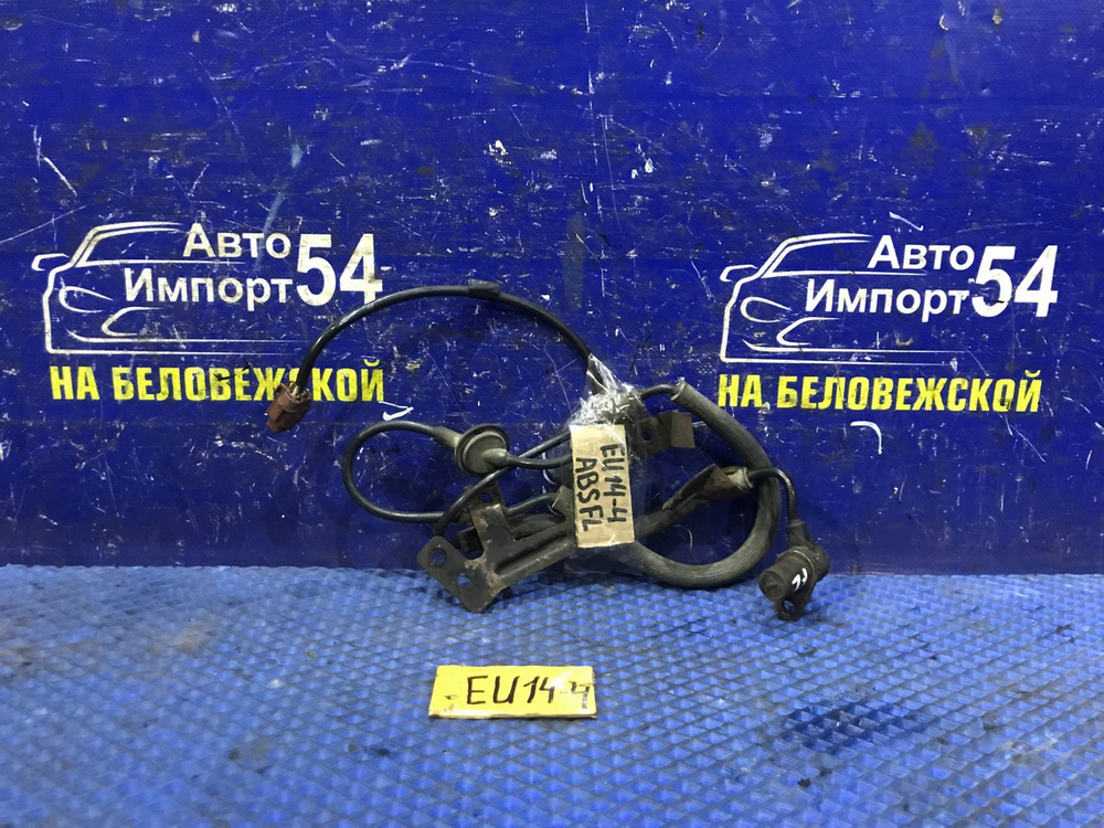 Датчик ABS передний левый NISSAN BLUEBIRD 1997