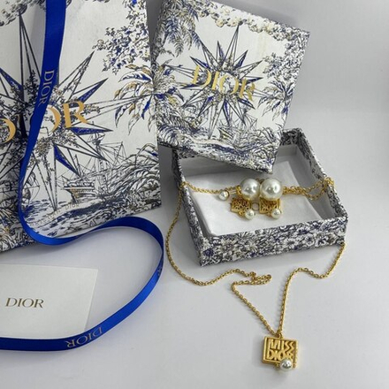 Серьги Dior