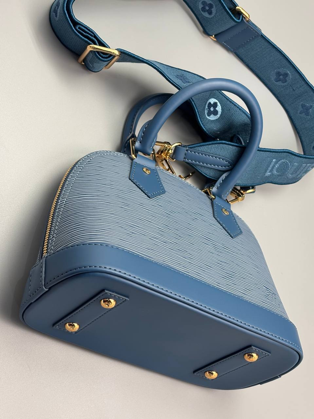 Сумка Louis Vuitton