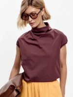 Футболка дизайнерская с цельнокроеным воротником