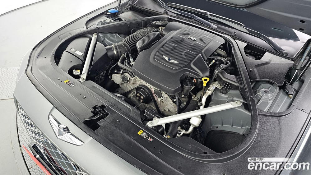 Genesis G90 3.8 AWD (10.2020)