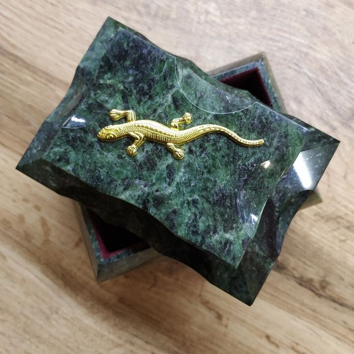 Шкатулка Ящерица, змеевик, зеркало, бархат, 105x75x70 мм