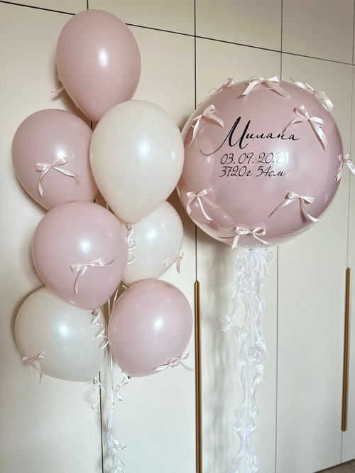 Нежные воздушные шары с бантиками