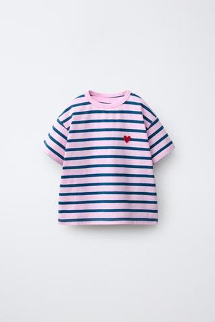 ZARA ФУТБОЛКА В ПОЛОСКУ С ВЫШИТЫМ СЕРДЦЕМ, НЕБЕСНО-ГОЛУБОЙ