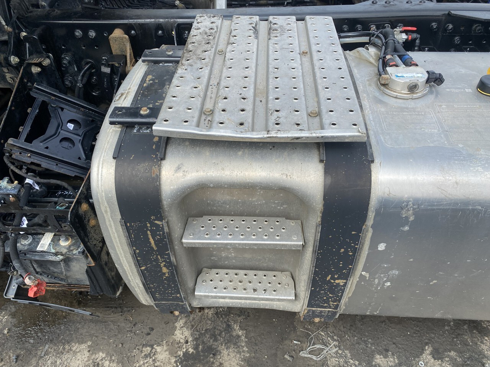 Бак топливный 800 L 2023 год.