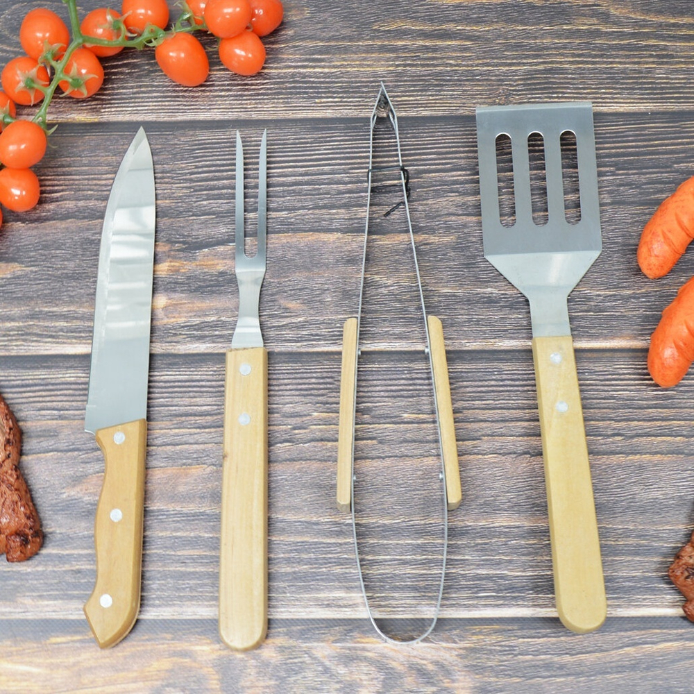 Набор для барбекю 4 предмета (лопатка, вилка для мяса, щипцы, нож) в чехле, K101003