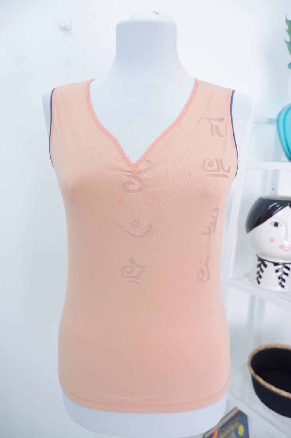 Топ персикового цвета 42 размер