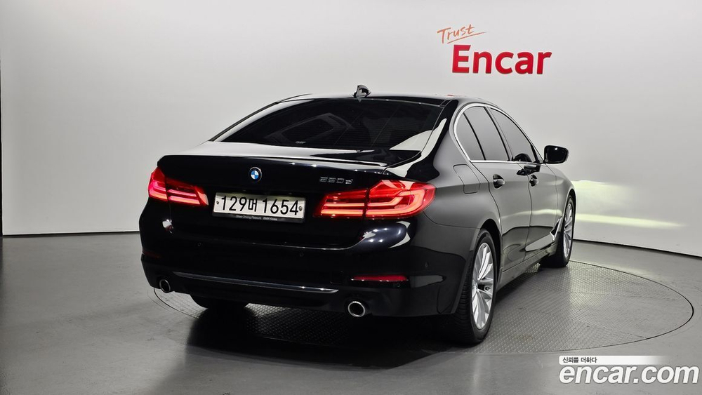 BMW 5 Series (G30) 520d Luxury Plus (08.2020)