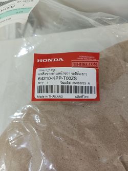 64210-KPP-T00ZS. COWL, R. FR. SIDE. HONDA