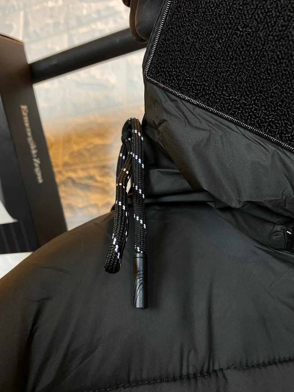 Пуховик короткий Armani Exchange