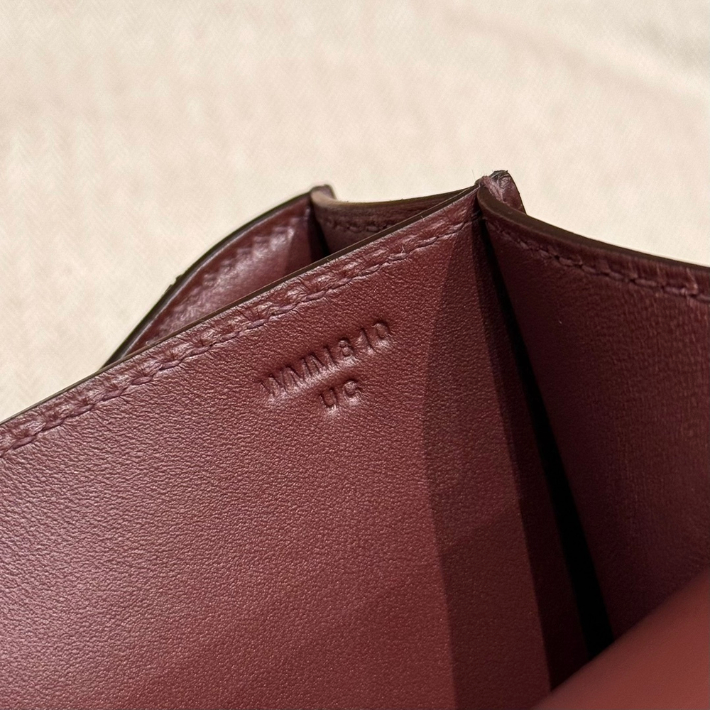 Hermes Constance 18