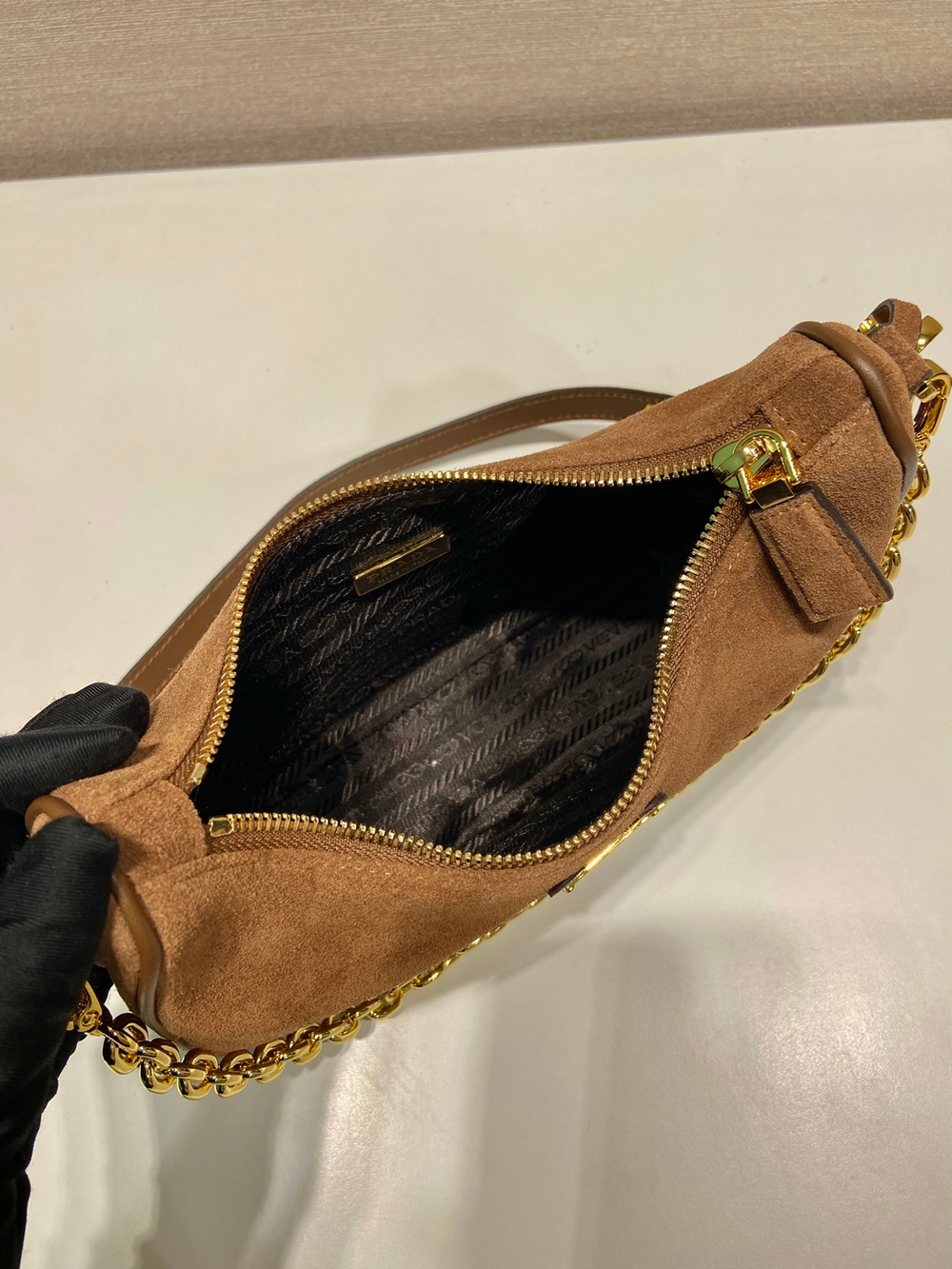 Prada Re-Edition Mini Bag 22 cm