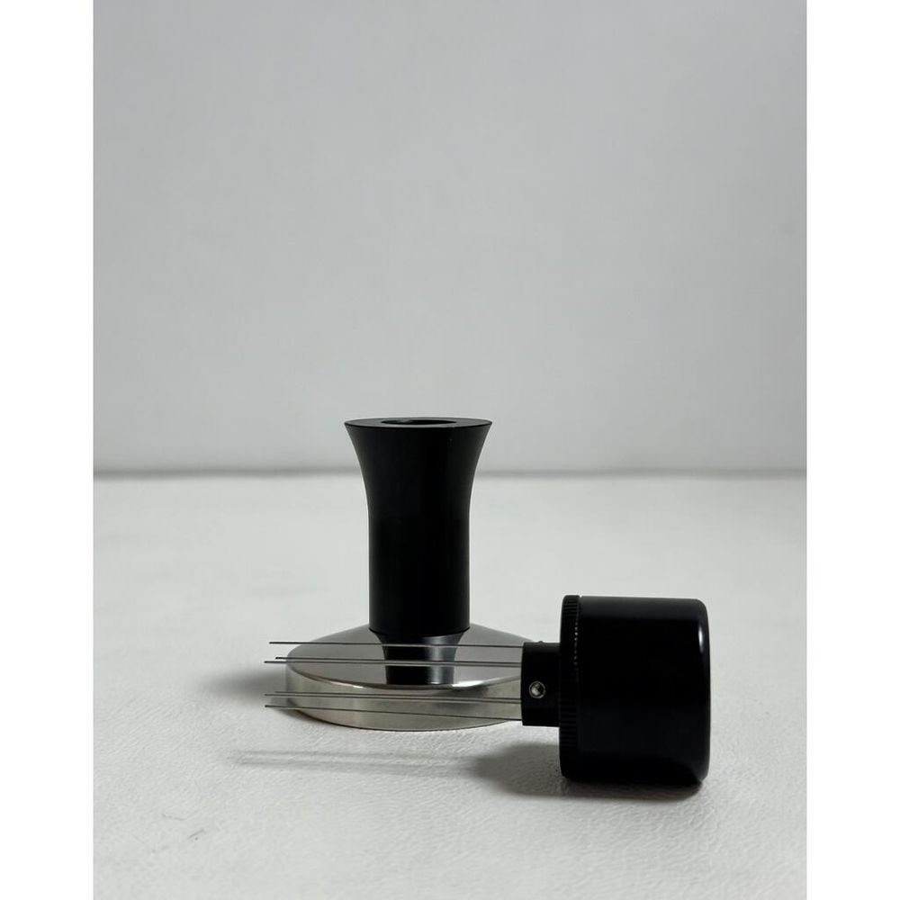 Темпер для кофе d 58 мм с иглами для темпирования нерж.+ пластик черный P.L.- Barbossa