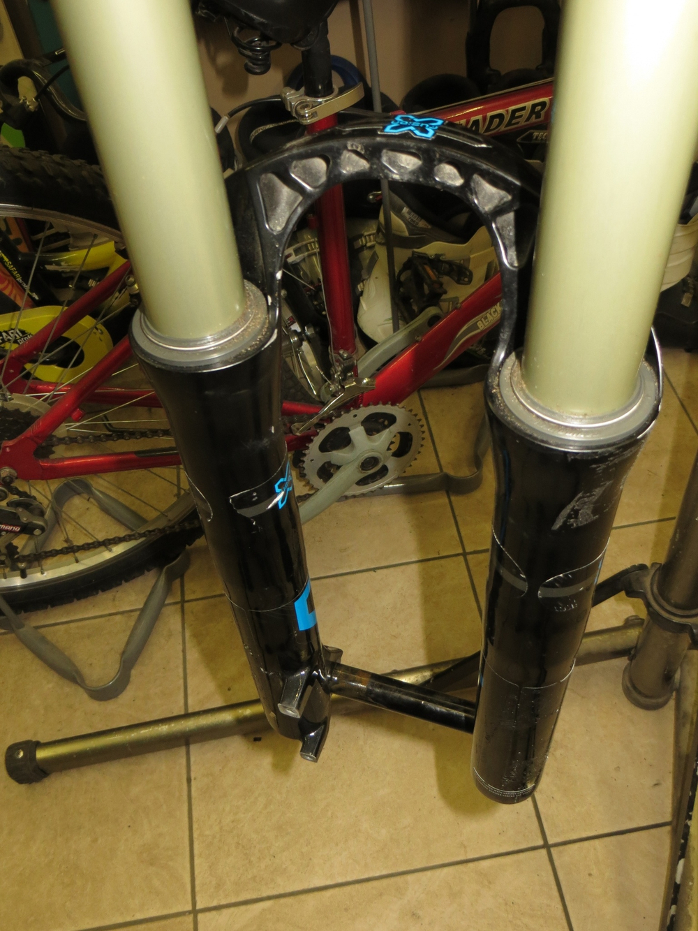 Вилка X-Fusion Vengeance R Coil Spring