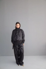 Ветровка, Черный