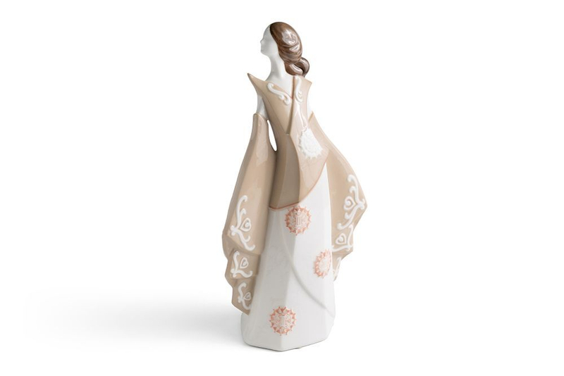 Статуэтка женщины в стиле ар-деко «Кутюр»