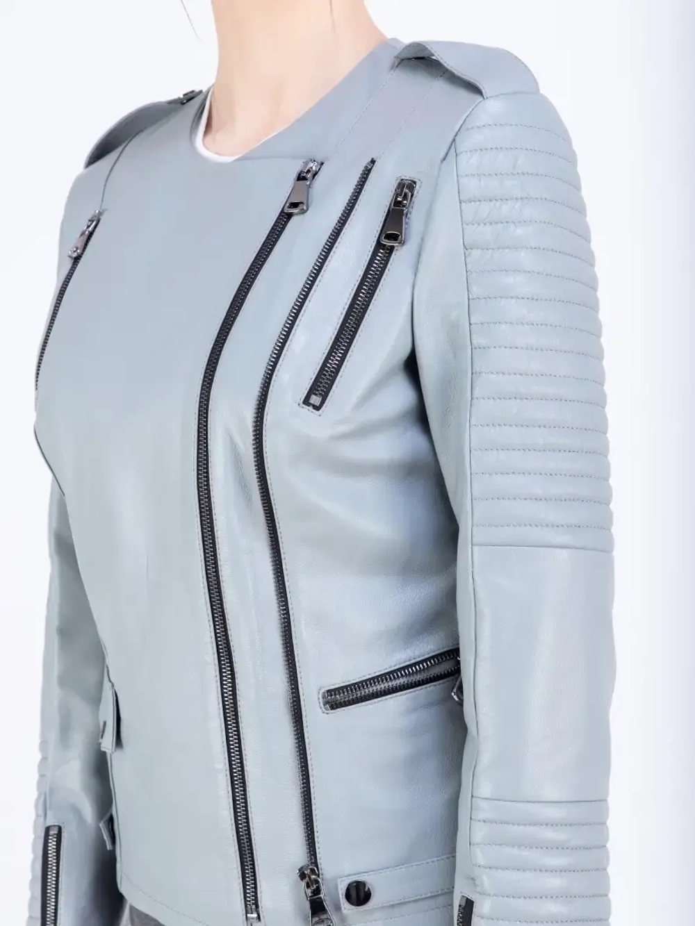 Куртка женская кожаная осенняя весенняя