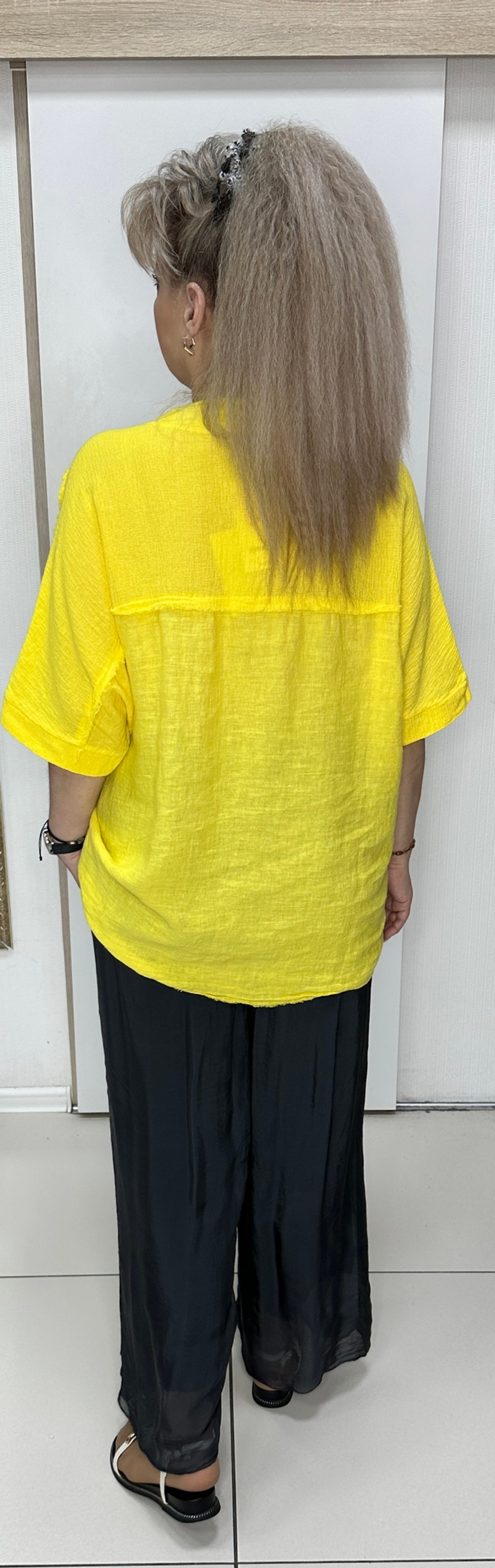 Льняная туника с кармашком и бахромой