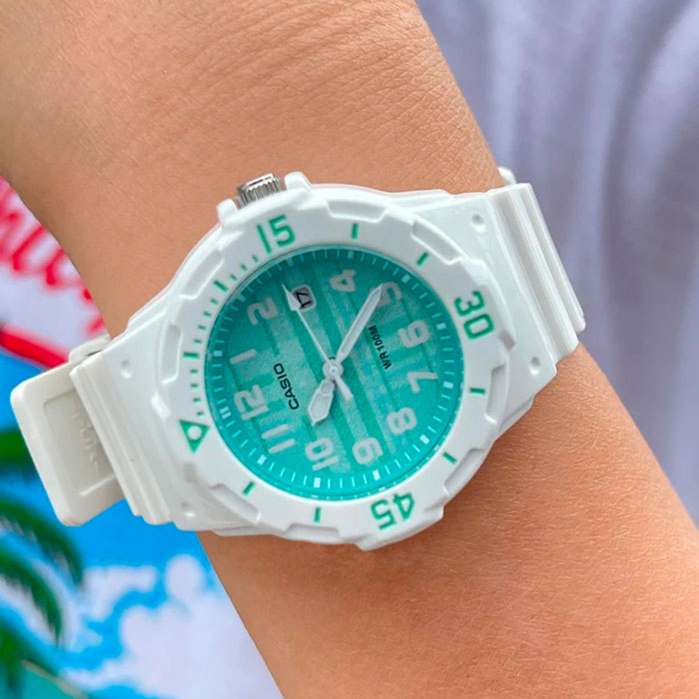 Женские наручные часы Casio Collection LRW-200H-3C