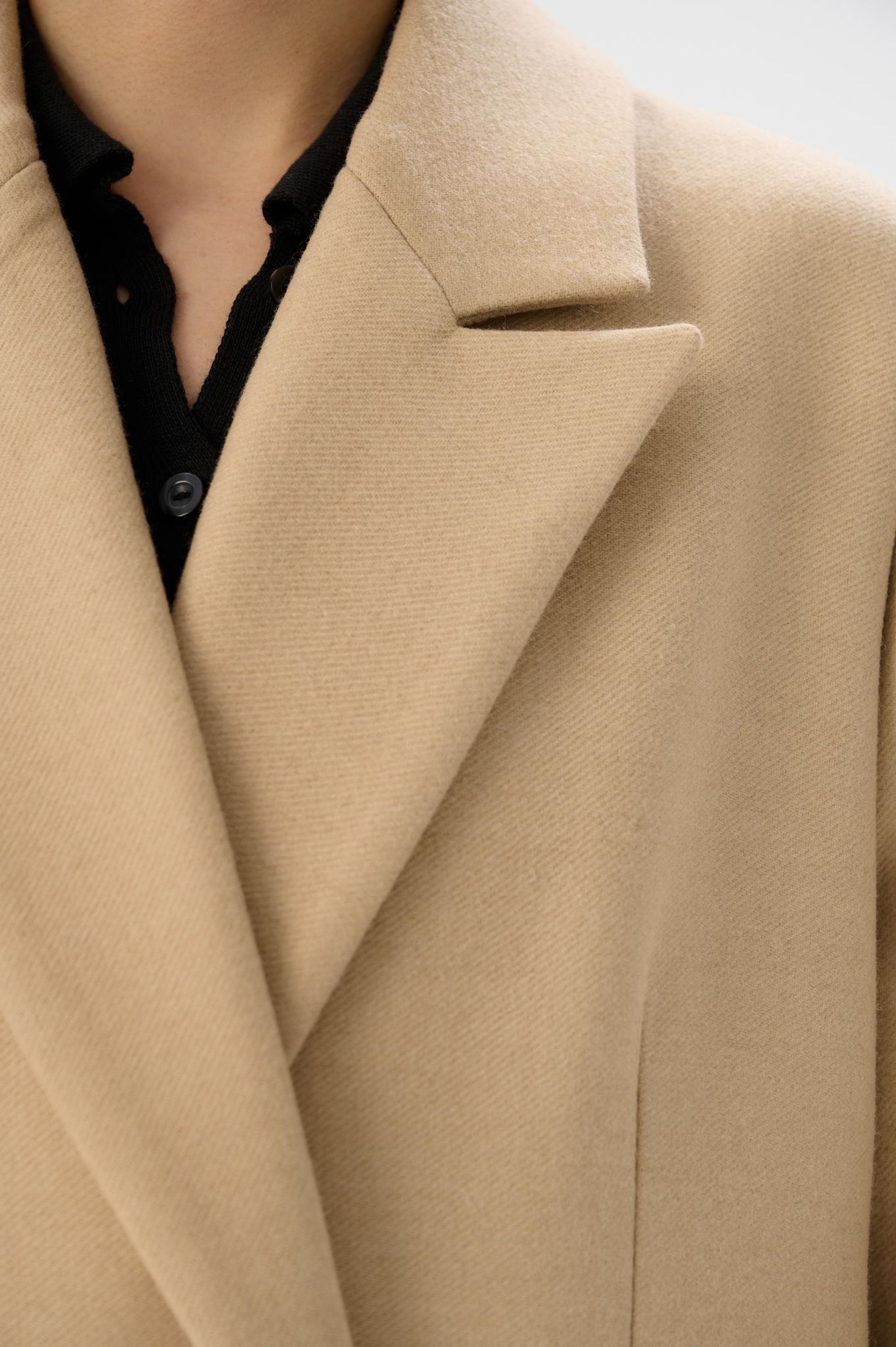 Пальто Douglas beige