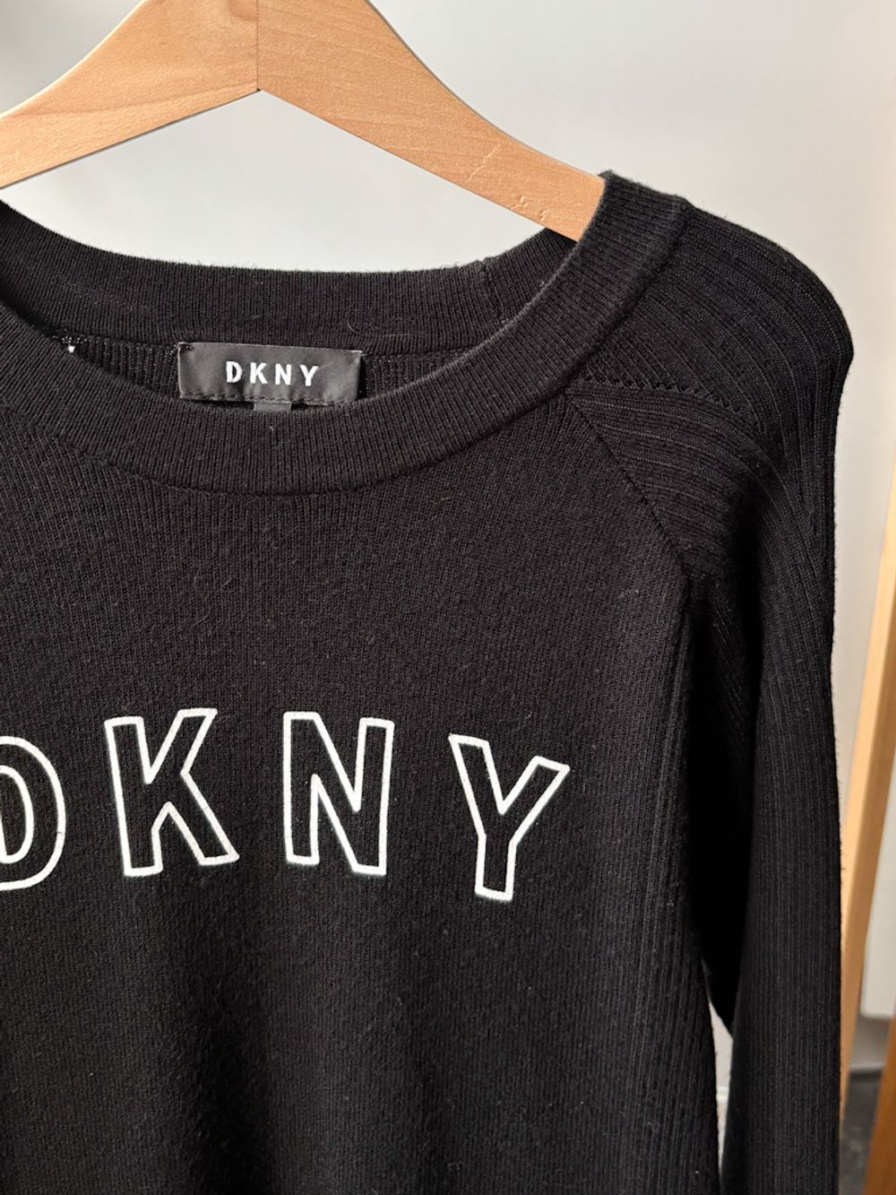 Платье свитер DKNY, 140