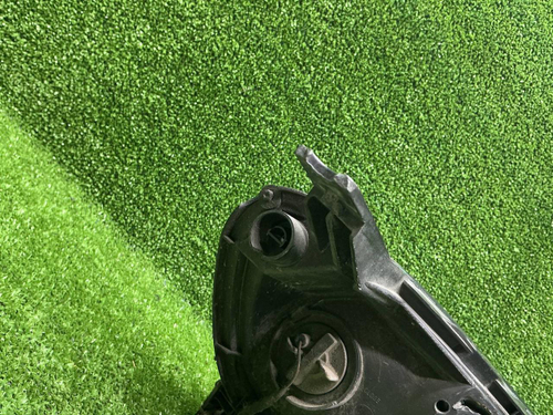 Фара левая Lada Granta (2018-н.в.) галоген