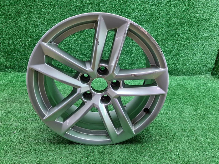 Диск литой R17 Audi A4 B9 (2015-н.в.)