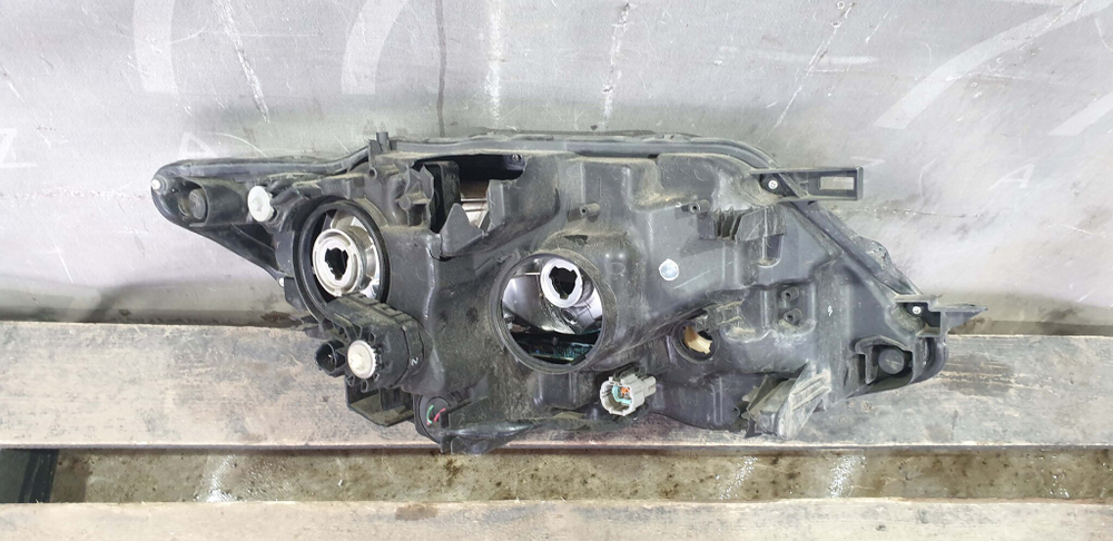 Фара левая галоген Nissan X-Trail 3 (T32) 13-19 Б/У Оригинал 260754CC1C