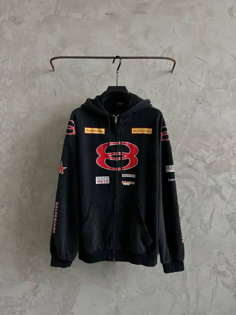 Толстовка Balenciaga