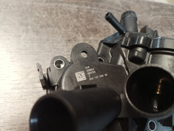 Помпа в сборе с термостатом 1.4T 1.6 VAG 04E121600