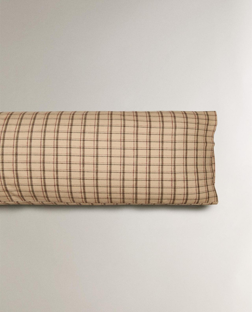 Zara Home - Клетчатая фланелевая наволочка 50x75 см