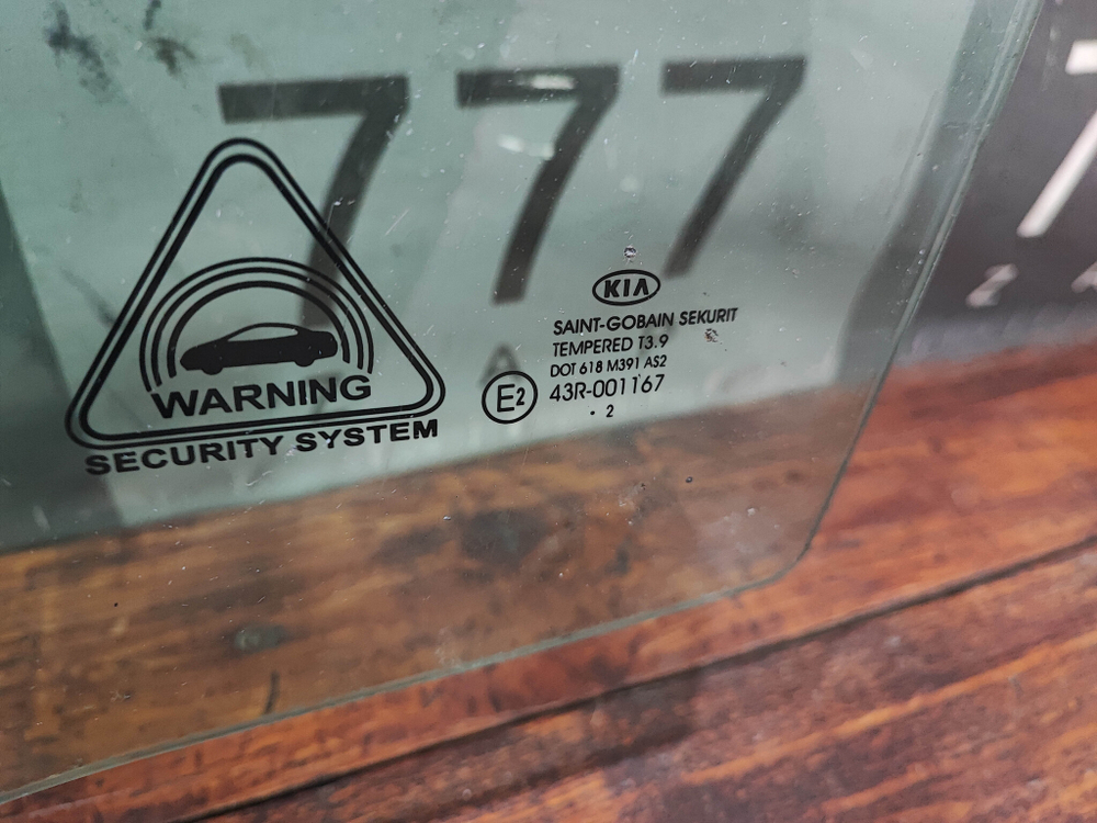 Стекло двери передней левой Kia Ceed 2 (JD) 12-18 Б/У Оригинал 82410A2010