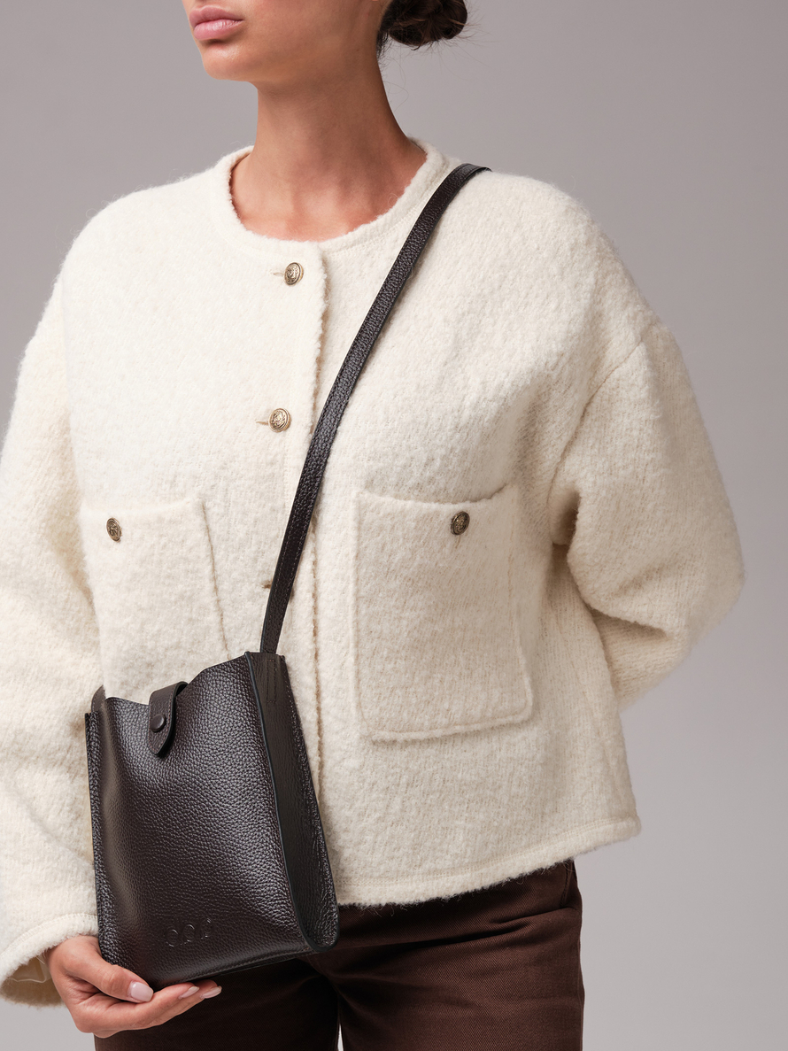 Женская кожаная сумка кросс-боди DBR 30919 темно-коричневый