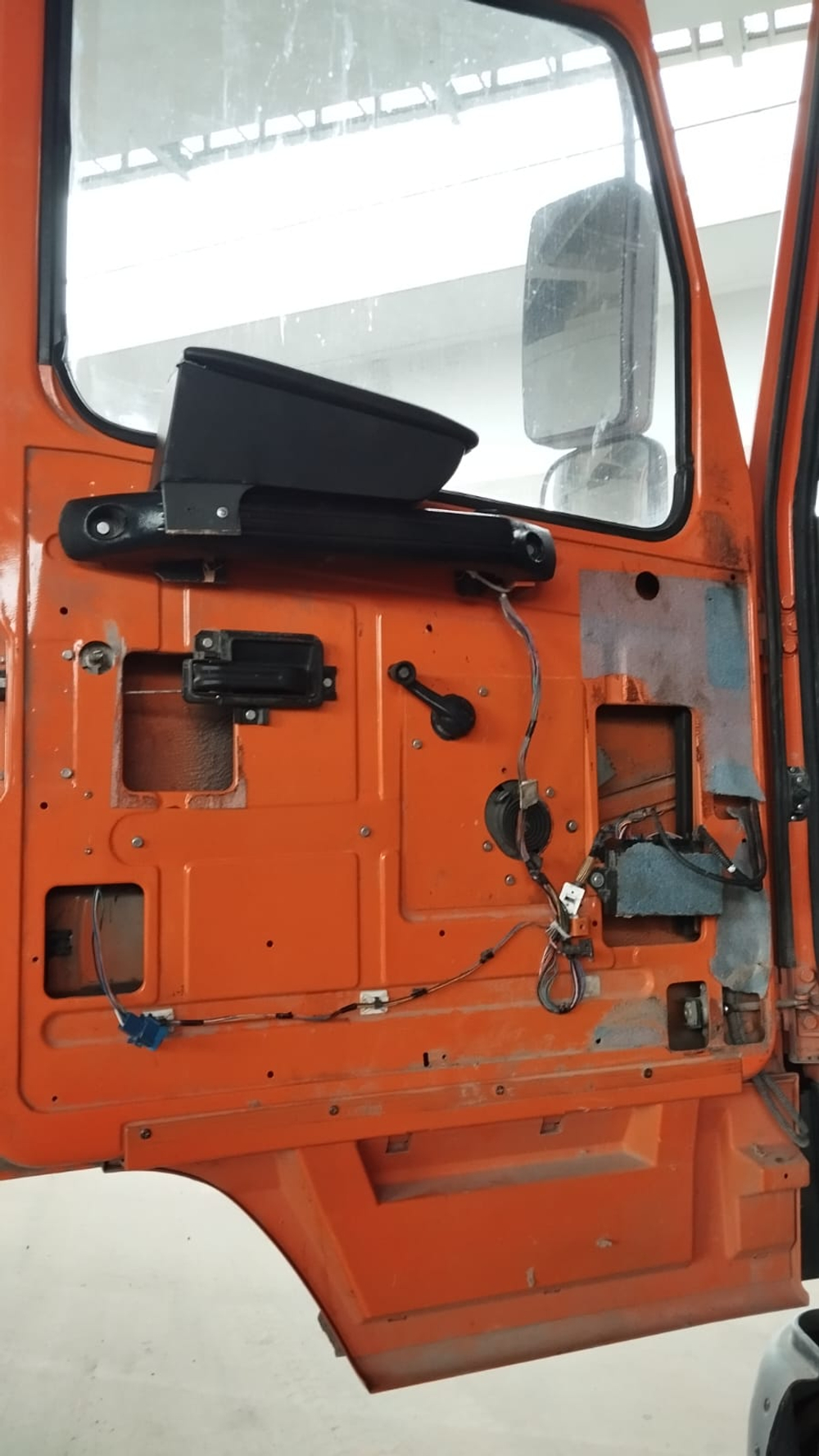 МАЗ 6516 8x4 Самосвал 6516C9-521-005 (Дизельный, 11,1 л, 420 л.с., МТ)