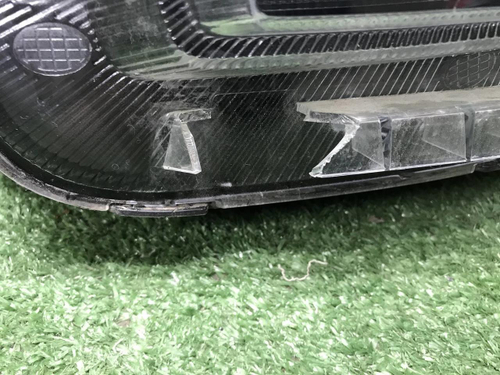 Битая Фара правая Hyundai Creta 2 (21-нв) галоген