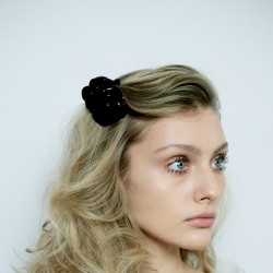 Заколка-краб мини из лаковой кожи