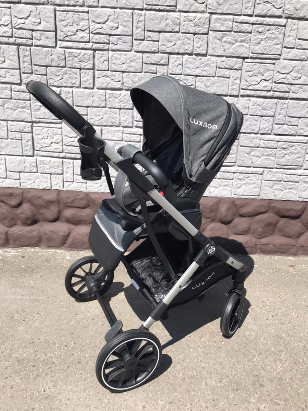 Коляска-трансформер 2в1 Luxmom T60 тёмное-серый текстиль