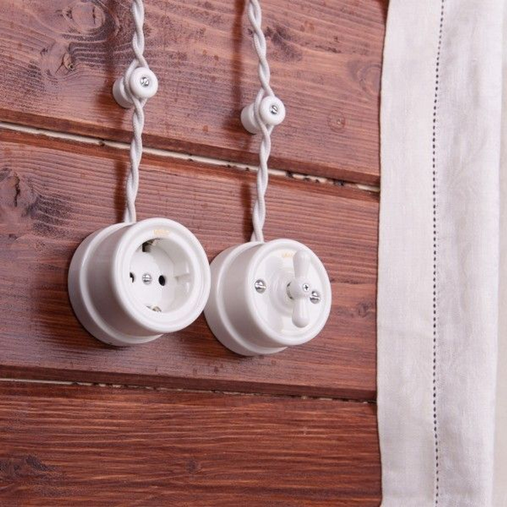 Комплект изоляторов без винта 100 шт. (белый) Ретро