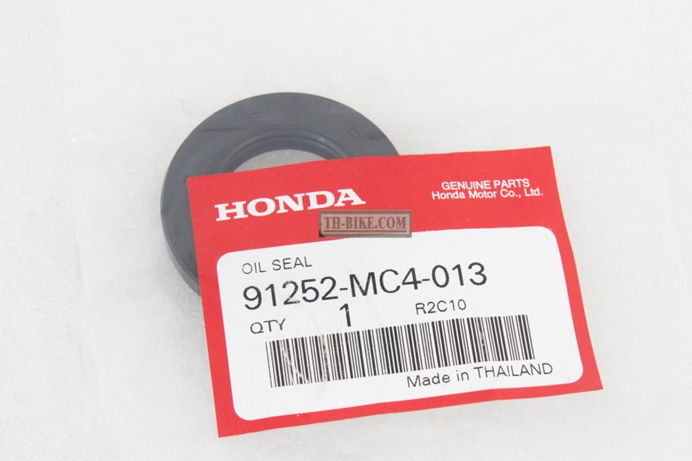 91252-MC4-013. OIL SEAL, 28X47.2X7 (ARAI)