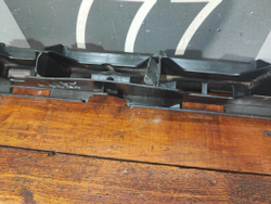 Кронштейн заднего бампера Skoda Octavia 2 (A5) Б/У Оригинал 1Z9807863