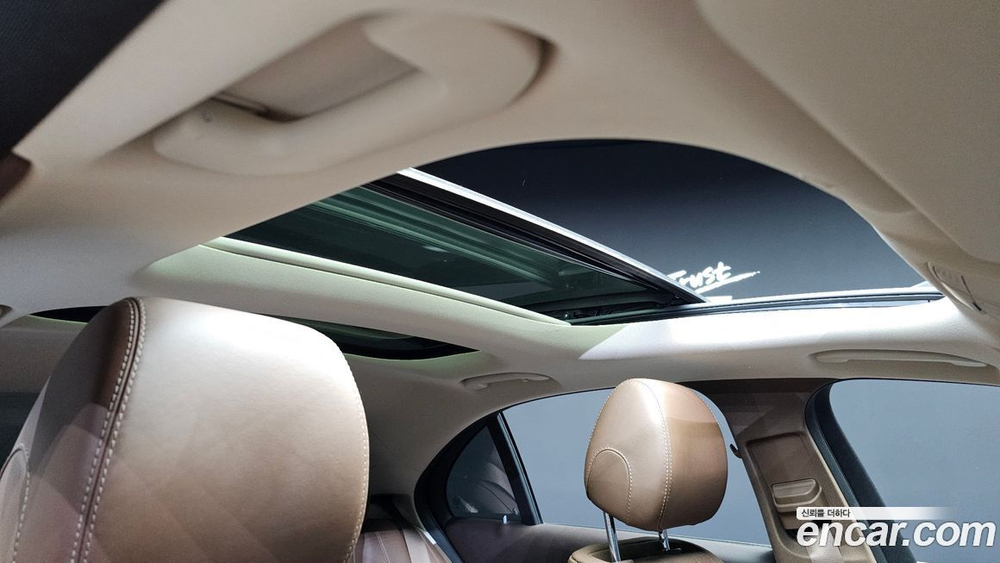 Mercedes-Benz E-Class W213 E300e Exclusive (12.2019)