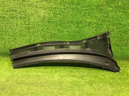 Жабо правая часть Mazda 3 BK (2003-2009)