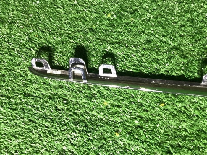 Накладка решетки радиатора Mercedes C w205 (18-23)