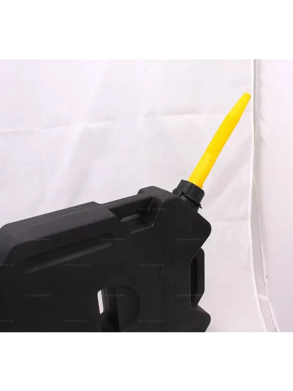 Канистра 15л красная