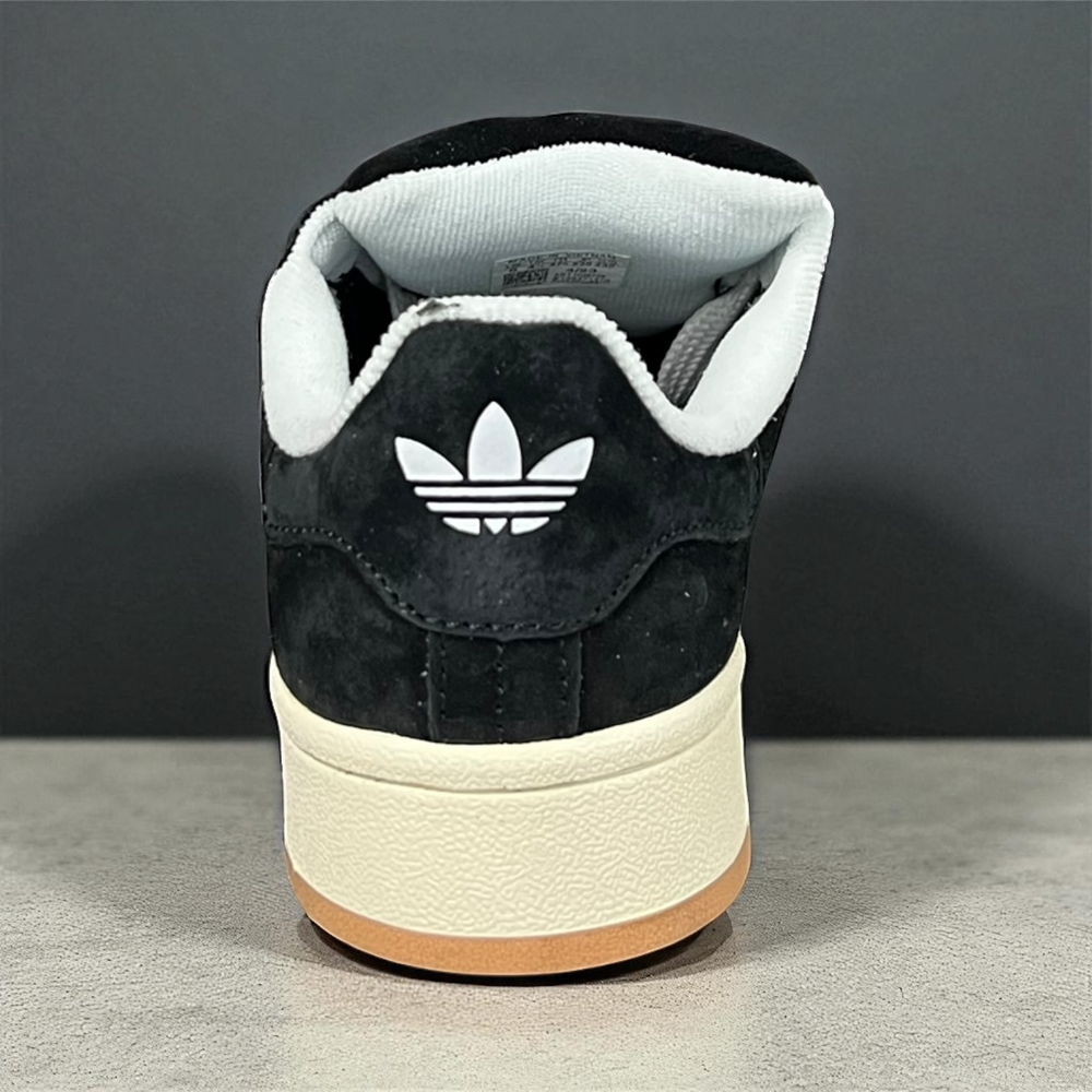 Adidas Campus • Black White