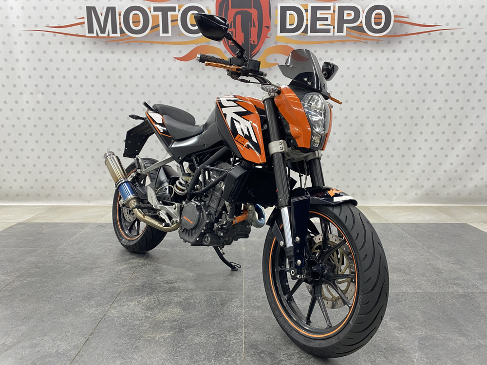 KTM 125 Duke , 2012