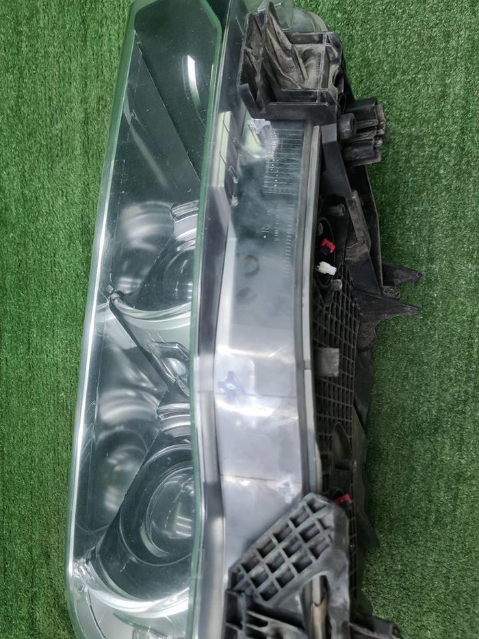 Фара правая BMW X5 F15, X6 F16 (2013-2018) ксенон